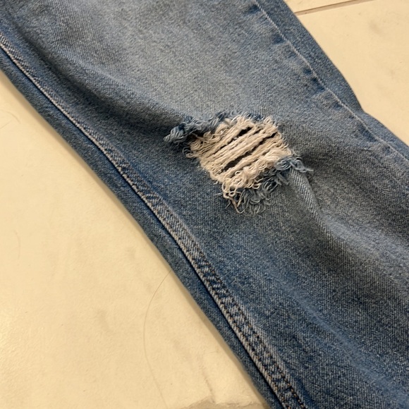 Zara Jean - Picture 4 of 5